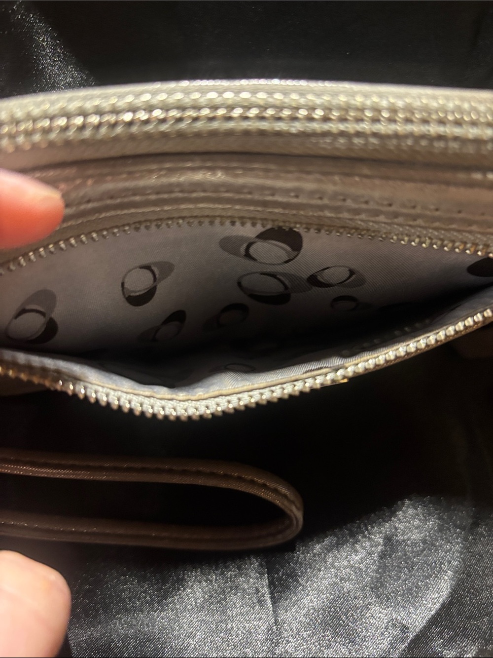 Coach Poppy Metallic Gray Silver Leather Wristlet Clutch - Picture 2 of 6